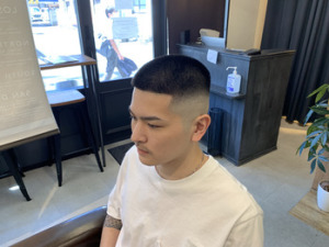 フェード　スキンフェード　クフィア　難波　なんば　浪速区　南海難波　日本橋　恵美須町　バーバー　理容室